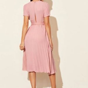 Alternative view of Robe Rosetta avec fente dans le dos, ceinture et plis